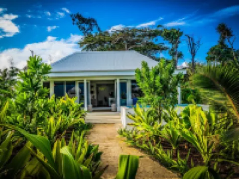 Tamanu on the Beach Hotels in Efate