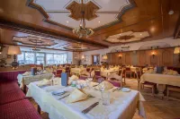 Resl Resort Hotels in Flachau