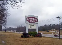 Colonial Inn