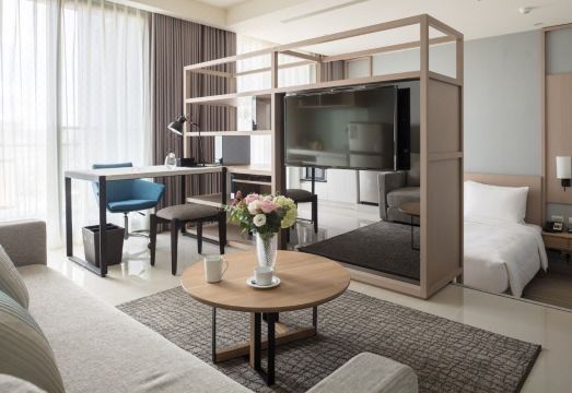 졸리 호텔 객실 내부 이미지