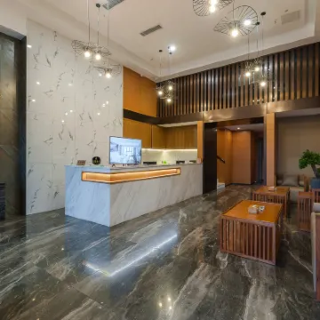 Guiyang Road Mingbuyi Hotel (Huaxi District Government Center Huaxi Park Branch) Hotels near Flower Stream Park
