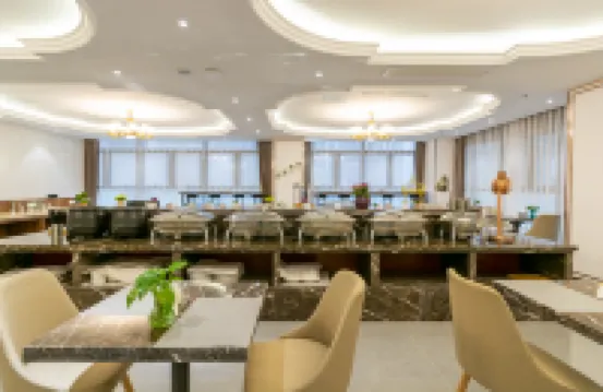 Yangzhou Yihe Hotel (Jinghuacheng guozhanzhongxin Train station))