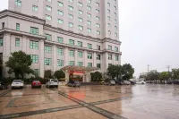 Liuyiju International Hotel Yongfeng - parking