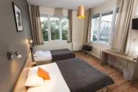 Brit Hôtel du Parc Niort Centre-Parking Gratuit Hotels in Niort