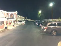Deluxe Inn