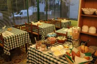 Hôtel Montilleul - Villa Primrose Hotels in Lons