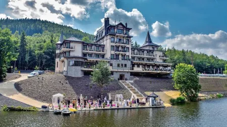 Hotel Palacky Отели рядом с достопримечательностью «Гейзерная колоннада»