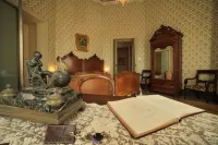 Residenza d'Epoca Regina d'Arborea Hotels in Santa Giusta