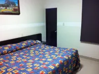Hotel Dos Naciones - 3 ดาว