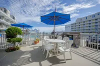 Fleur de LIS Beach Motel