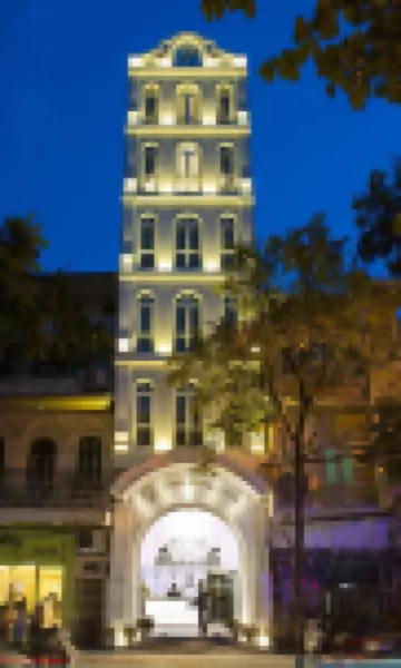 密涅瓦教堂飯店 The Craft House Cathedral - Souvenir & Gift Shop附近的飯店