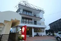 Lions Den Hotel Hotels in Tungarli