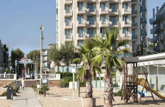 特米那爾水療皇宮酒店