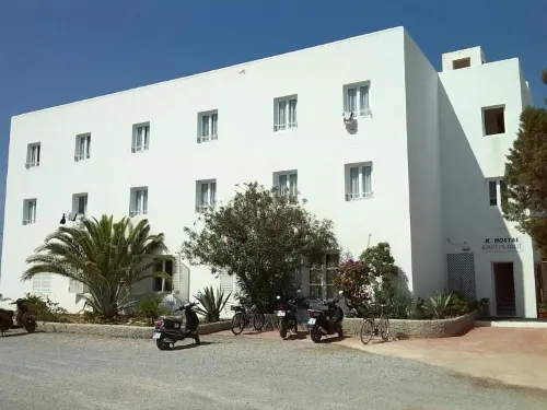 Hostal Lago Playa II - parking