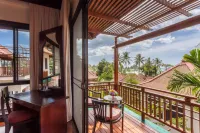 The Briza Beach Resort, Samui - Mountain view