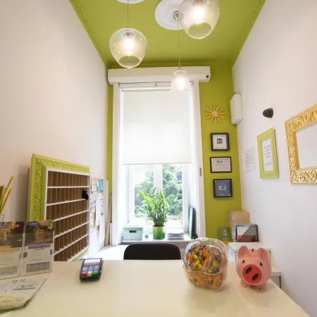 Dizzy Daisy Hostel