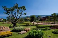 Keawanongburi Resort Hotels in Thai Samakkhi