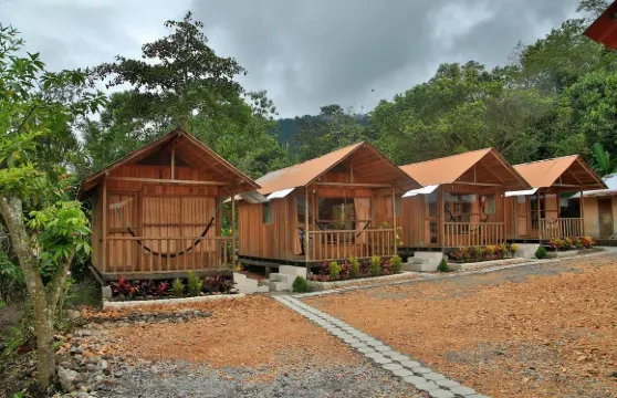 拉坡薩達德名多酒店