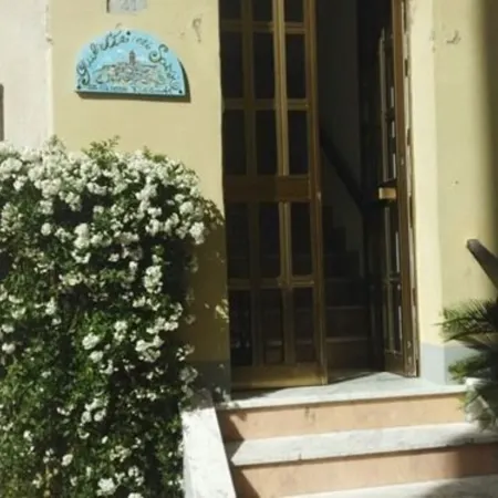 Giulietta Nei Sassi