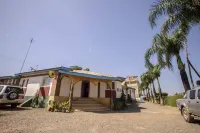 Jamindas Paradise Motel Hotels near Agro International Business Centre