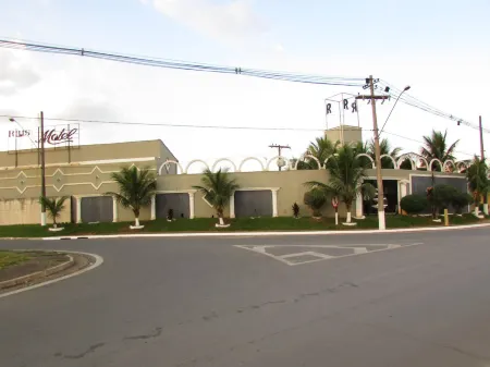 Rius Motel Limeira Отели рядом с достопримечательностью «Adra Araujo»