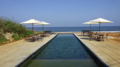 Avisa Nila Beach Resort
