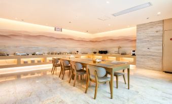JI Hotel (Kunming Lianmeng Road Wanhong International) - Housity