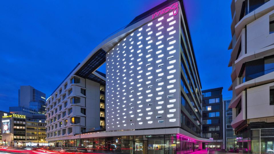 Moxy Frankfurt City Center