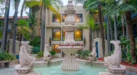 반리 호텔 앤드 스위츠