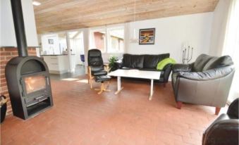 Stunning Home in Brovst with 5 Bedrooms and Wifi