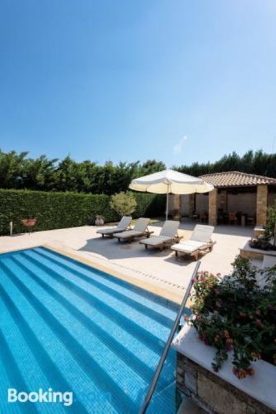 Outdoor Swimming Pool #Luxlikehome - Villa Sanni La Stella Photo