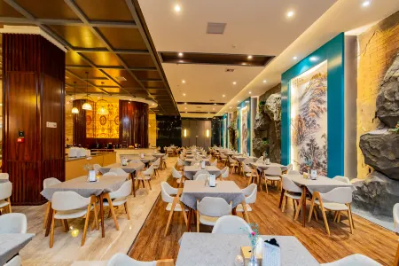 Gangjie International Hotel Отели рядом с достопримечательностью «Sichuan University of Arts and Sciences (Nanba Campus)»