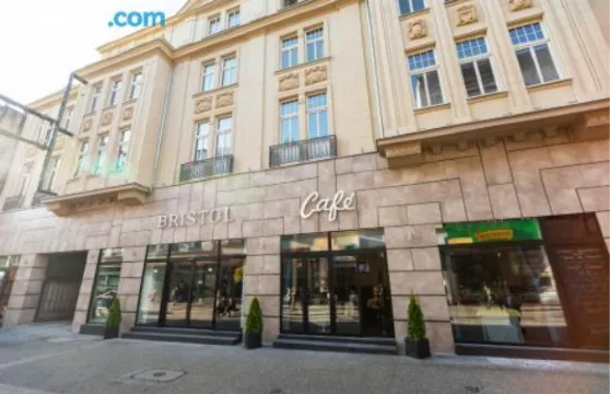 布里斯託爾公寓