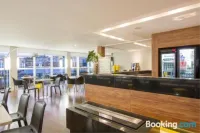 Hotel le Canard Lages Hotels in Lages