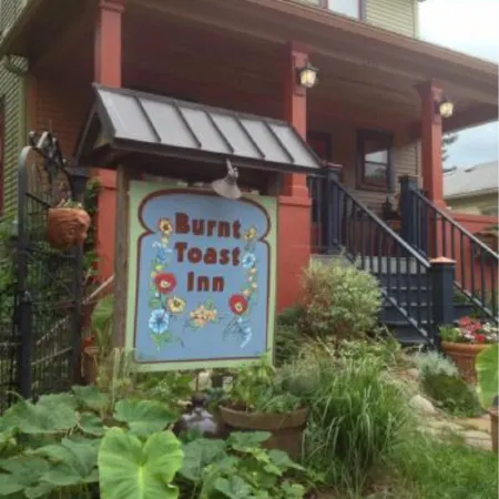 Burnt Toast Inn and Washington House