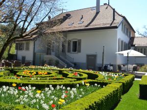 Le Petit Manoir