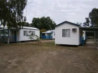 Banana Hotel Motel