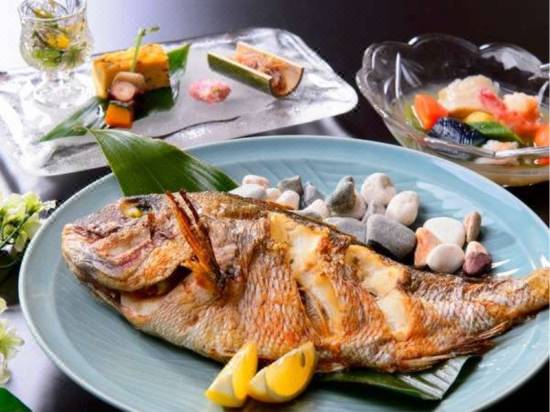 ホテルリゾート彩花亭 鳥羽 宿泊予約 安い料金プラン 口コミ 部屋写真 Trip Com ホテルリゾート彩花亭 鳥羽 宿泊予約 安い料金プラン 口コミ 部屋写真 Trip Com