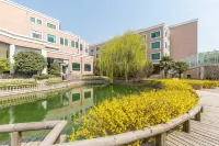 Tengzhou Hotel فنادق في تنغ جَو