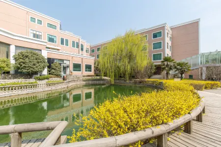 Tengzhou Hotel Отели рядом с достопримечательностью «Tengzhoushi Shimin Park»