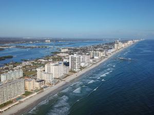 RUSHHH Daytona Beach, Tapestry Collection by Hilton