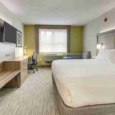 Holiday Inn Express Durham - (Unh) Rooms