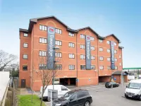 Travelodge London Park Royal Hotel