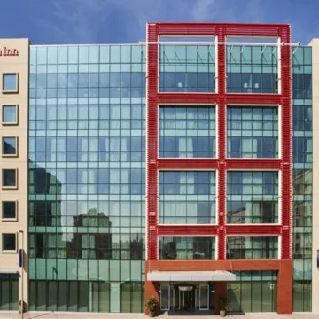 Hilton Garden Inn Dubai, Mall Avenue Отели рядом с достопримечательностью «Шоссе шейха Зайда»
