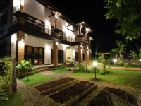 Above the Sea Guesthouse Hotels in Mae Sariang