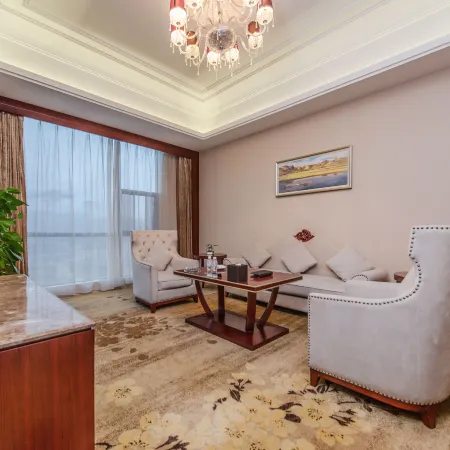 Huatian Grand Hotel (Langshan Avenue)