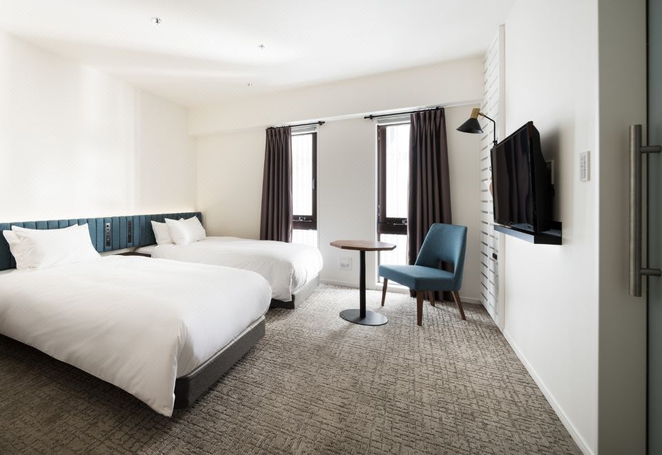 2. 네스트 호텔 히..