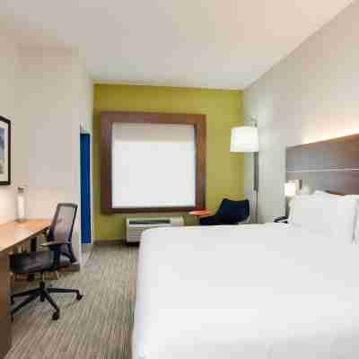 Holiday Inn Express & Suites Fleming Island Rooms