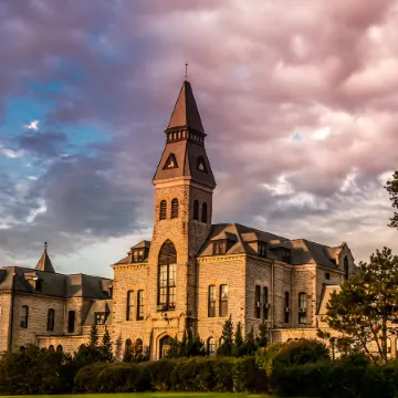 Holiday Inn MANHATTAN AT THE CAMPUS by IHG