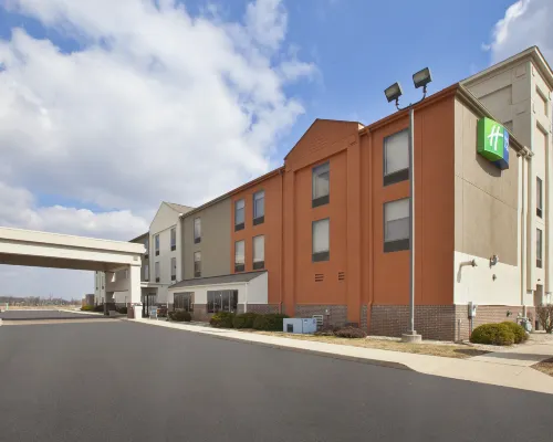 Holiday Inn Express TIFFIN by IHG Hotels in Seneca County